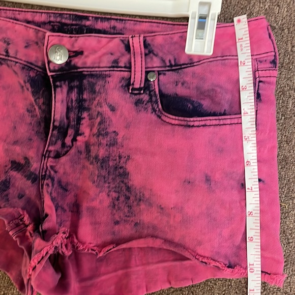 Decree Hot Pink Denim Stonewashed Cutoffs S:11 Excellent Condition - Picture 4 of 7